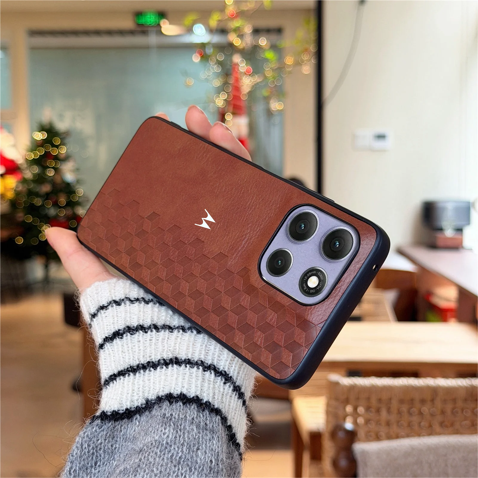 Luxury Retro Leather 3D Grid Magnetic Phone Case Cover