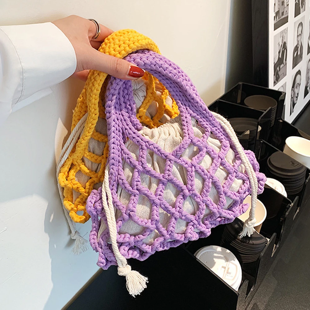 Borsa secchiello in fettuccia di cotone lavorata all'uncinetto - Do