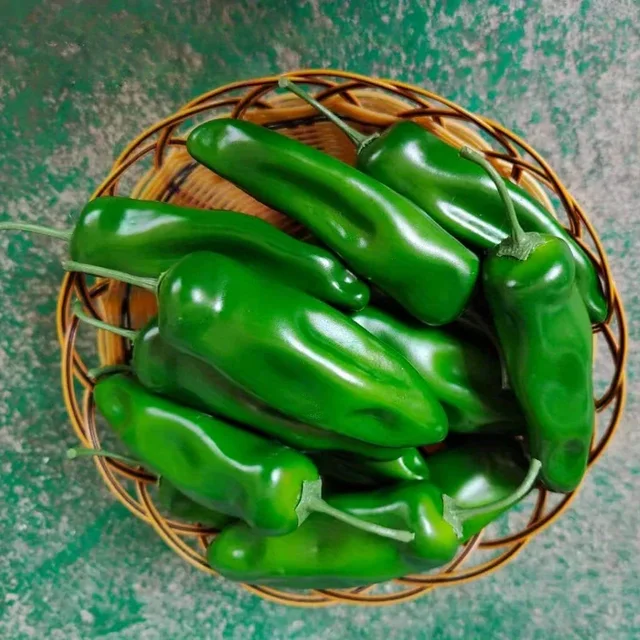 3-Piece Simulated Peppers Decor Set, Artificial Vegetable Models for Home Decor, Realistic Fake Chilies, Lifelike Decorative