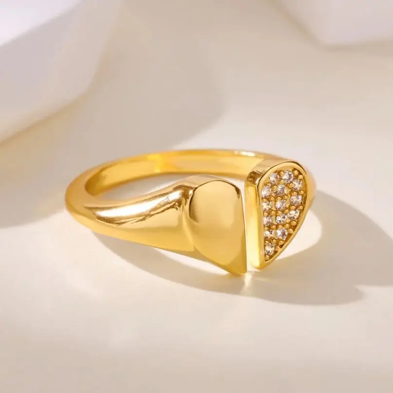 Zircon Heart Rings 18K Gold Plated Stainless Steel For Women