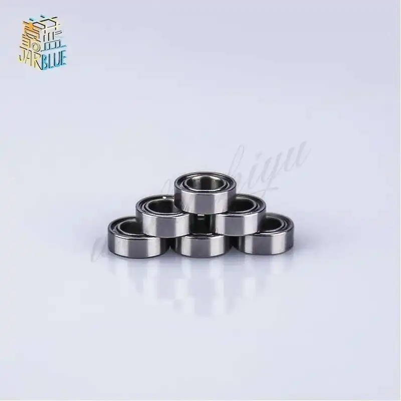 Roulement de moteur MR85 ZZ W3 5x8x3mm ABEC3 en gros plan, dimensions gravées sur la bague.
