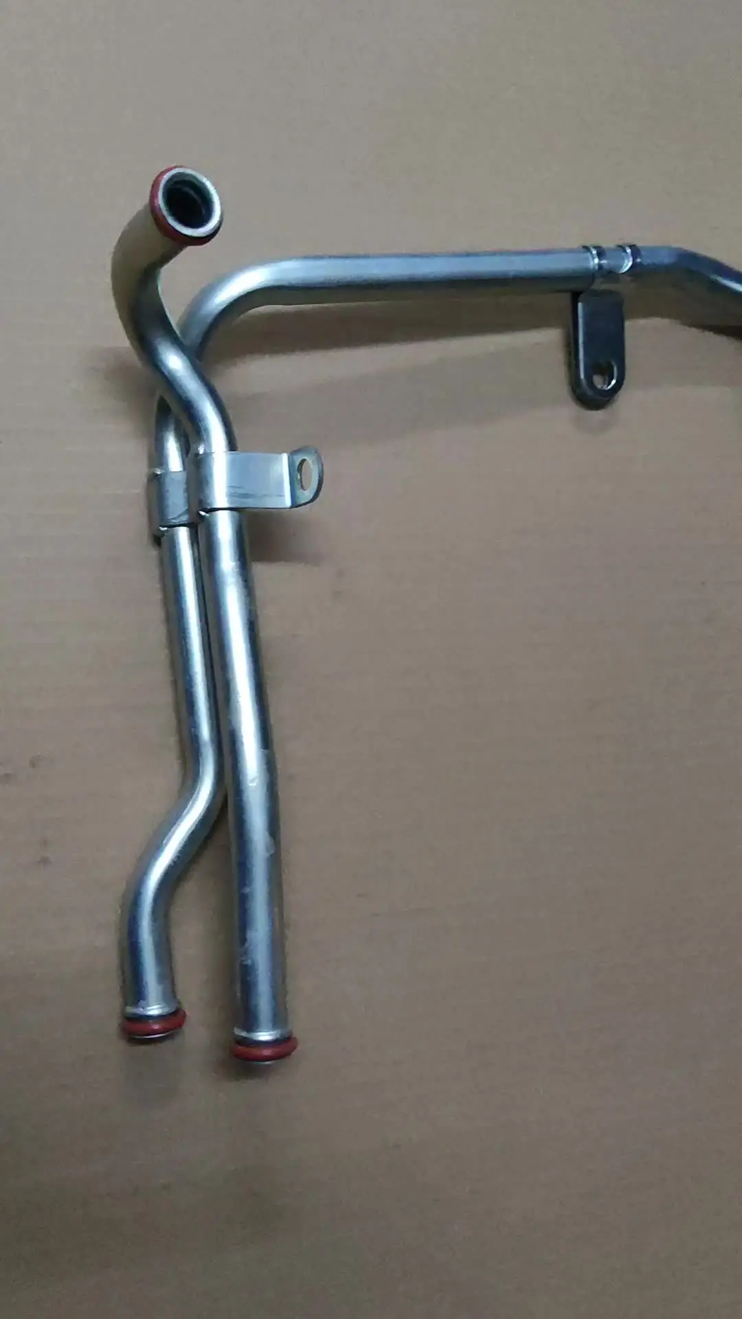 Двигатель 4G64 с двойной железной трубой MD 314538 314540