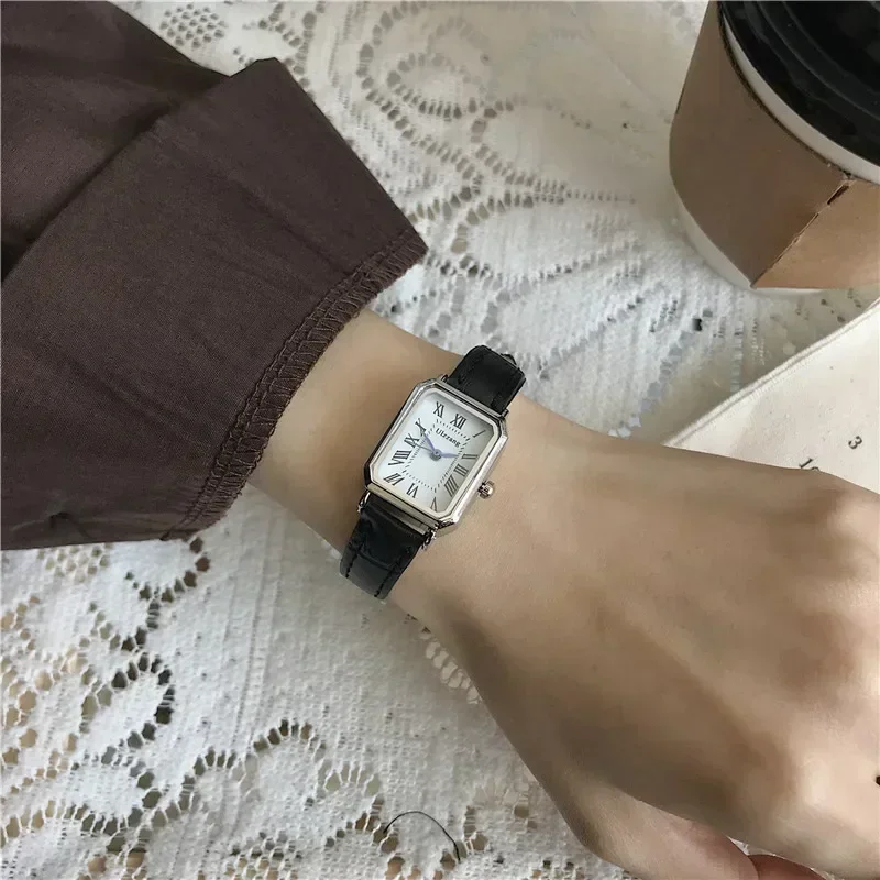 Retro Watches Classic Casual Quartz Dial Leather Strap Band Rectangle Clock Fashionable Wrist Watches for Women Harajuku Y2k 6