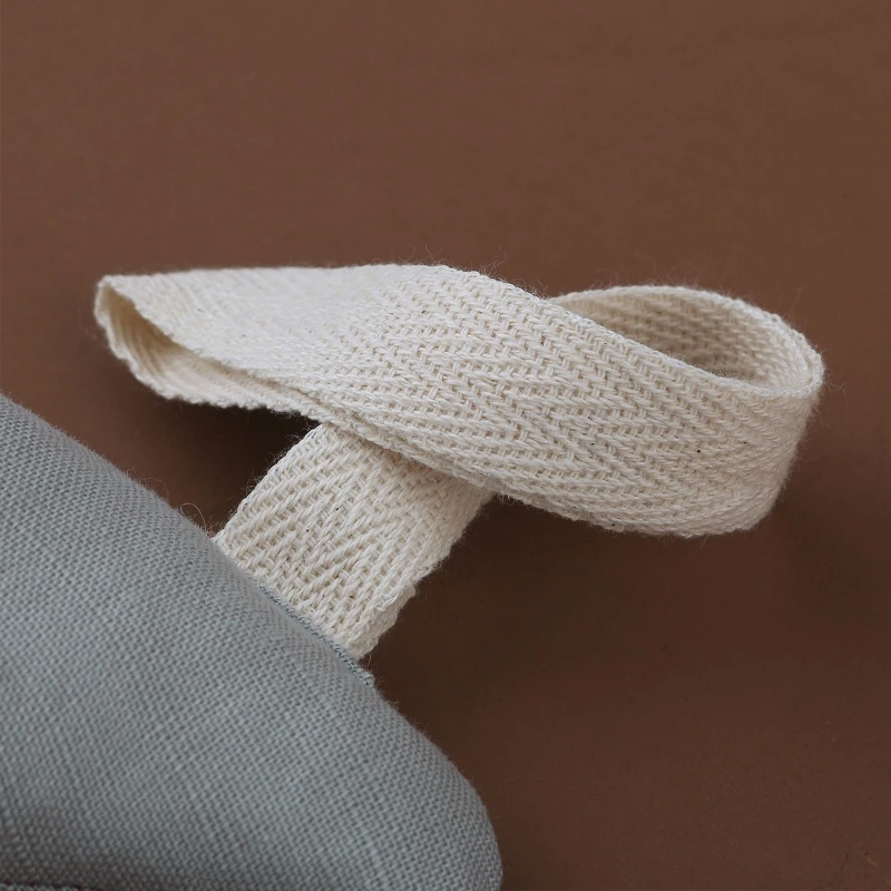 Рисунок 5 - Зажим для детской соски-цепочки