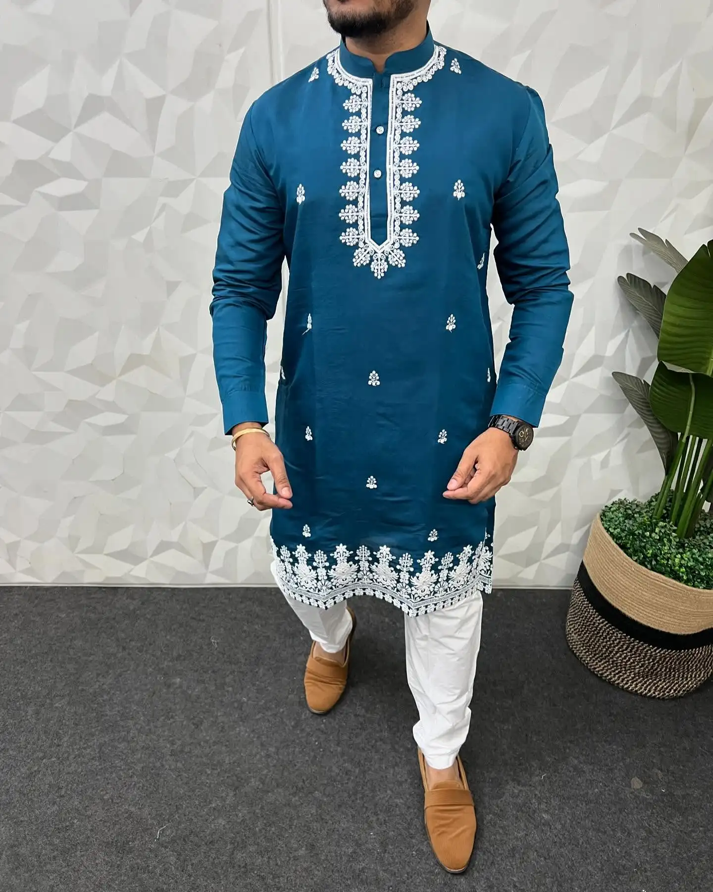 2026 Herren-Kragen mit Digitaldruck, Kurta Vardha, normaler Stehkragen, lang, geeignet für alle Gelegenheiten wie Geburtstag, Hochzeit, Aidilfitri – Detail 4