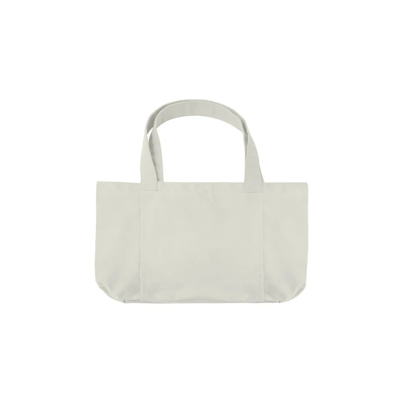 Apricot color