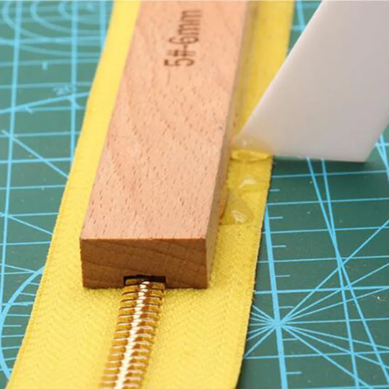 1Pcs Professional DIY Leather Craft 3# 5# zipper glue leak proof Wood Ruler Handmade Tool