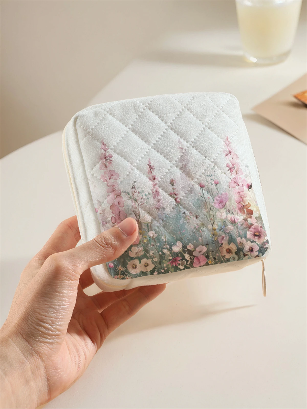 1 portable sanitary napkin storage bag, featuring floral patterns and diamond mesh material, lightweight women's tissue bag