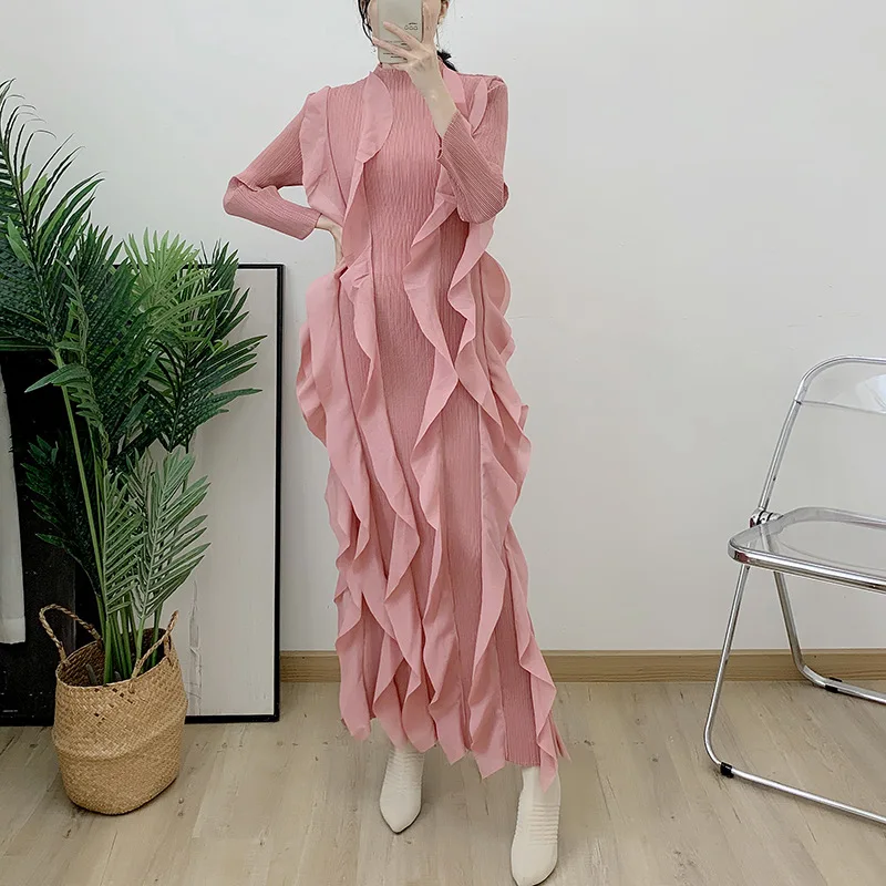 

VANOVICH Fashion Pleated Edible Tree Fungus Casual Dress 2023 Autumn New Slim Waist Stand Collar Solid Color Ankle-Length Dress