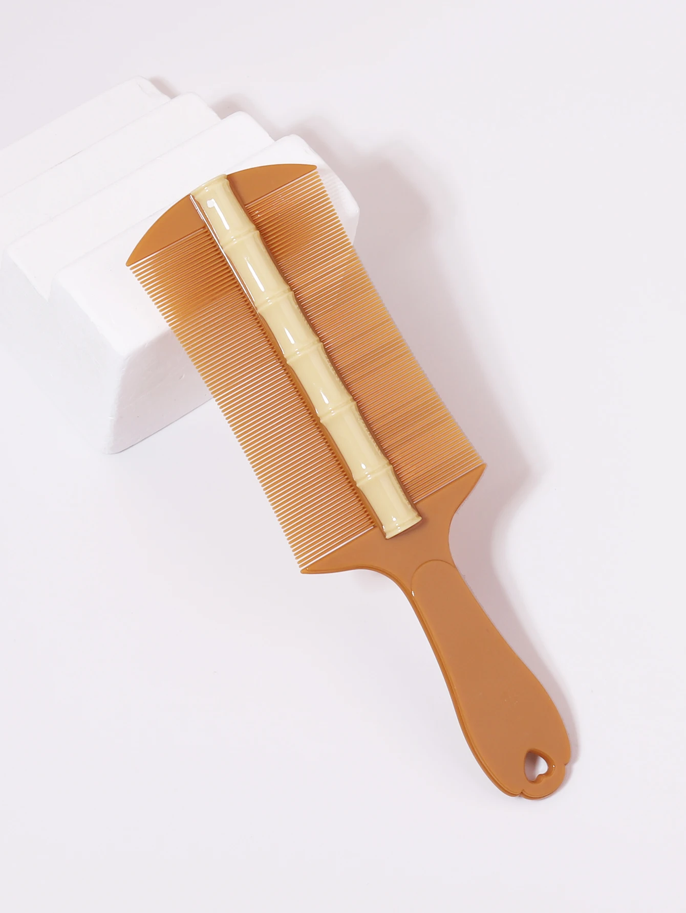 قطعة واحدة من المقبض مع أسنان مشفرة - إزالة القمل...