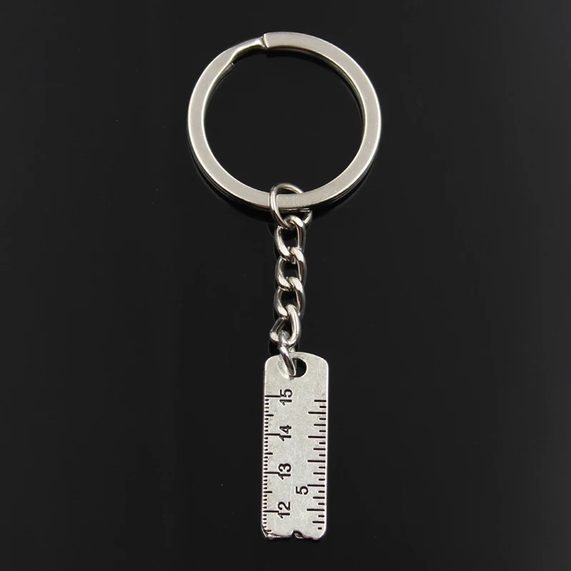 Mode Keychain 29x10mm Werkzeuge Lineal Regel Silber Farbe Anhänger DIY Männer Schmuck Auto Schlüssel Kette Ring Halter souvenir Für Geschenk