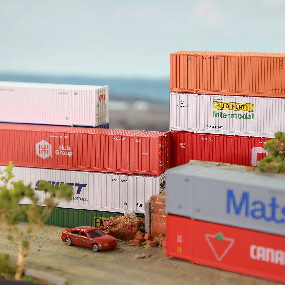 Evemodel 1pc N Scale 53ft Containers with Magnets 1:160 53' Shipping Cargo Box Model Trains C15009 — view 4