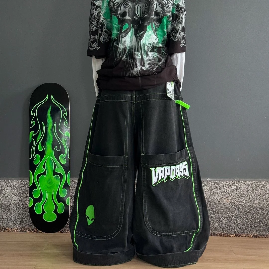 Graffiti pattern jeans washed loose hip hop plus size skateboard retro straight jeans sports casual reflective stacked trousers
