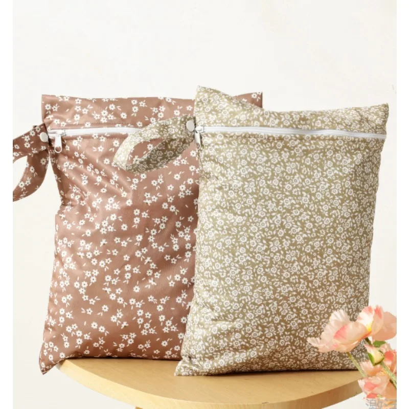 2 개/대 기저귀 기저귀를위한 재활용 PUL Wetbag 재사용 가능한 방수 기저귀 가방 26cm x 36cm