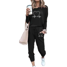 

2022 Women's Heart Printed Casual Sports Suit Long Sleeve Round Neck Pullover + Long Pants 2-Piece Set S-2XL, 7 Colors.