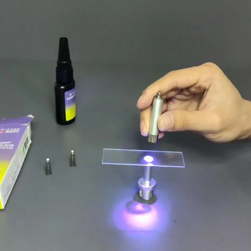 UV Glue Kit Super Bonding & Welding UV Clear Glue with Black Light,5 Second Quick-Drying for Bonding Glass, Metal, Plastic 3