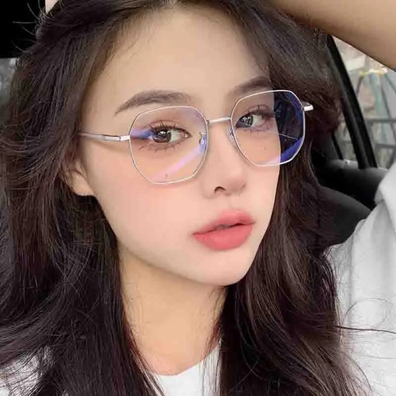 Pure Titanium Eyeglass Frame Corrosion-Resistant Women'S Eyeglass Frame Blue Light Blocking Glasses Lightweight For Daily Party