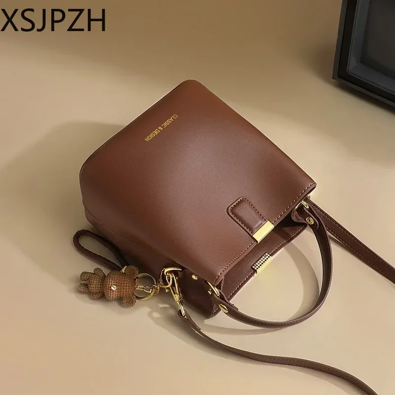 

2023 New Superior Sense Women's Bucket Crossbody Bag Leather Premium Shoulder Commuter Handbag Texture Large Capacity Bucket Bag