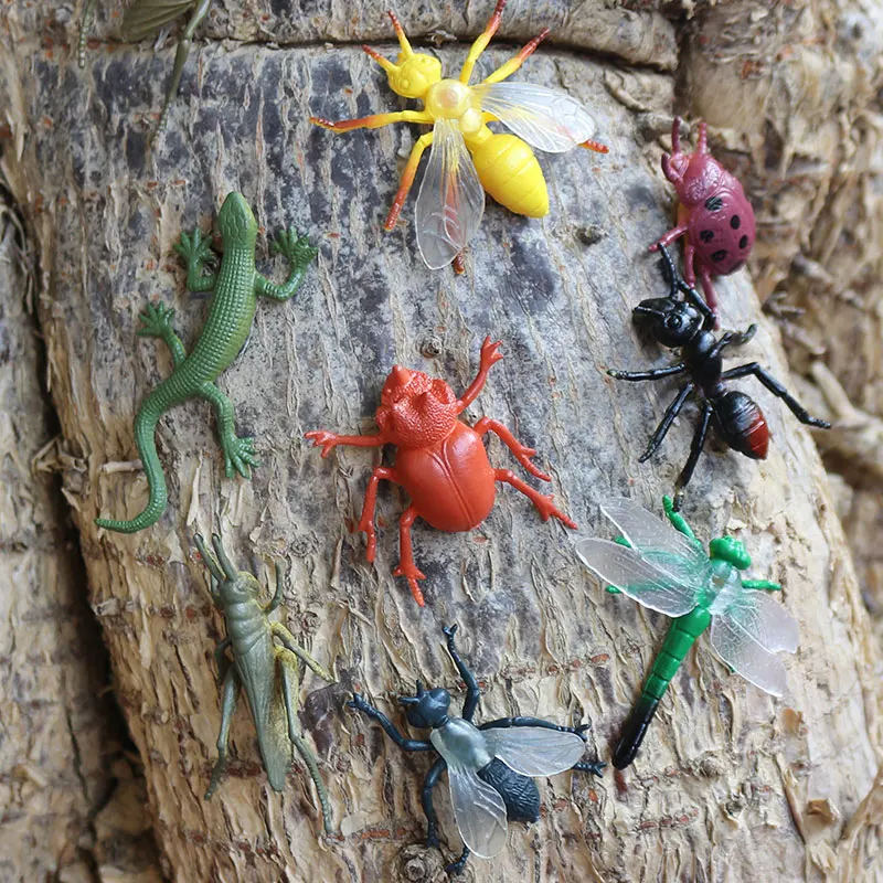Flying Toy 12pcs Insect Simulated Model