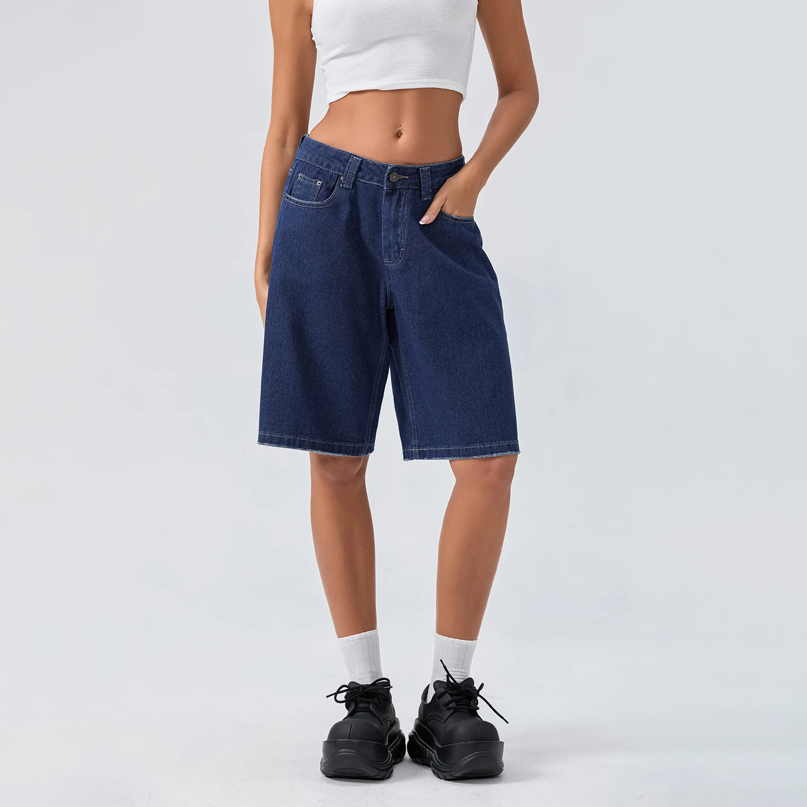 New Fashion Womens Knee Length Denim Shorts Loose Solid Color Low Rise Wide Leg Long Shorts With Pockets For Summer S-2XL
