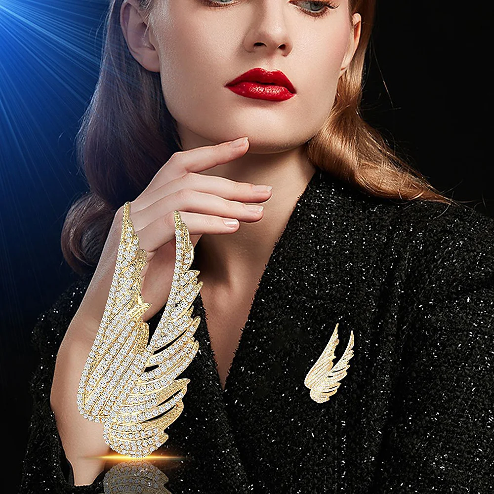 

New Elegant Angel Wings Rhinestone Brooch Pin Clip Women Glitter Collar Pin Clothes Decor Feather Brooch Corsage Enamel Pin Gift