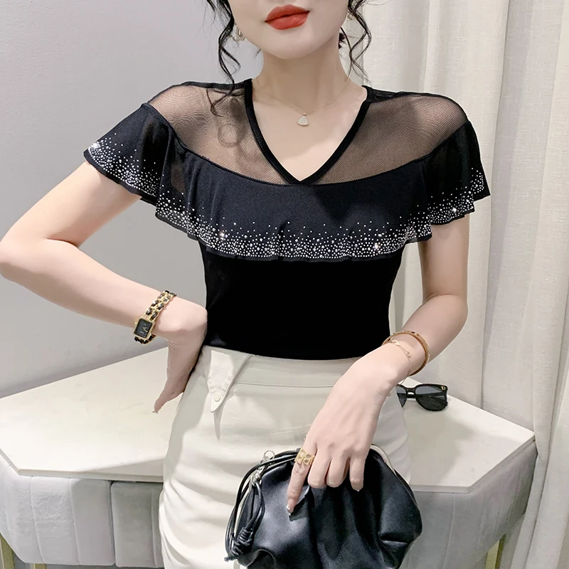 

Женская футболка с короткими рукавами, черная сетчатая футболка составного кроя с V-образным вырезом и оборками, модель 2024 в Корейском стиле на лето, 431832