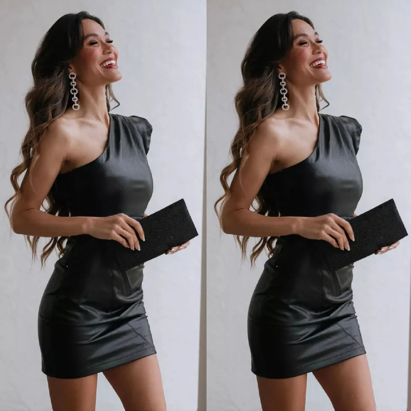

SKMY Black Dress Clubwear Sexy Sleeveless One Shoulder Ruffles Leather Bodycon Dress Solid Color Spring Clothes For Women 2022