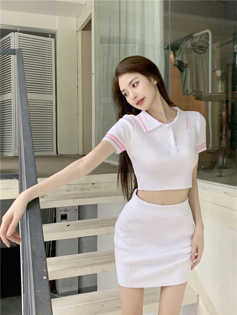 

Two Piece Set Women 2022 Summer POLO Collar White Short Sleeved Knit Sweater Top Ultra-short + Elastic Slim Pack Hip Skirt Suit