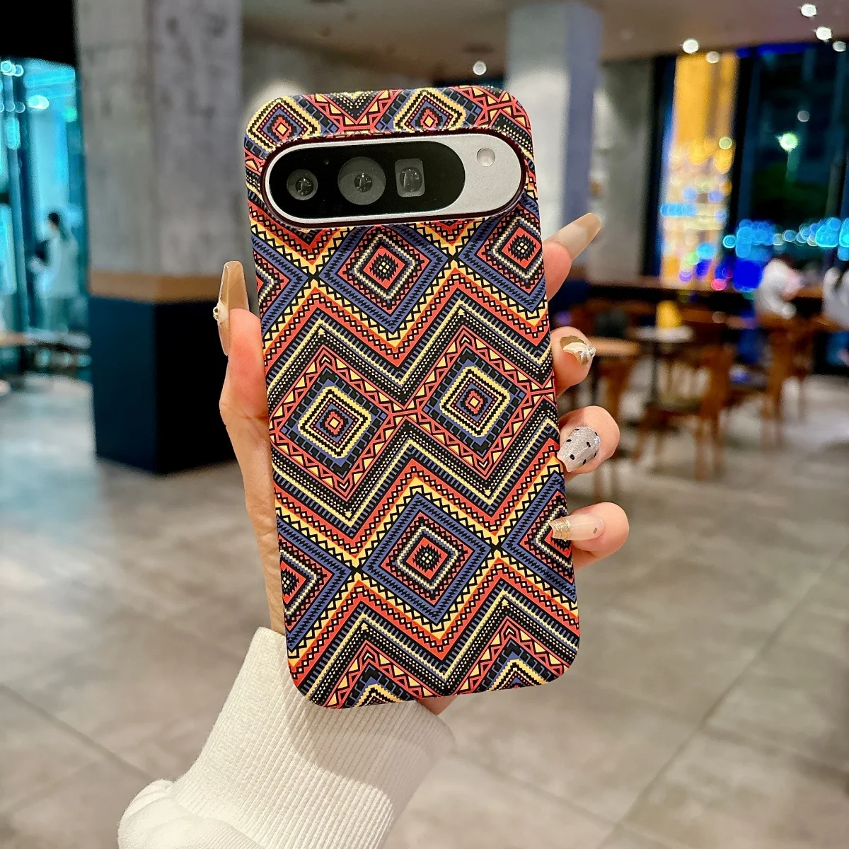 Carbon Fiber Kevlar Pattern Magnetic Phone Case - Slim Hard Plastic Cover