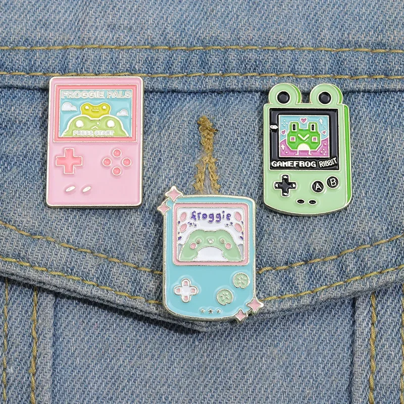 

3PCs Cartoon Game Console Brooch Cute Little Frog Metal Badge Animal Print Pins Clothing Accessories Party Gift