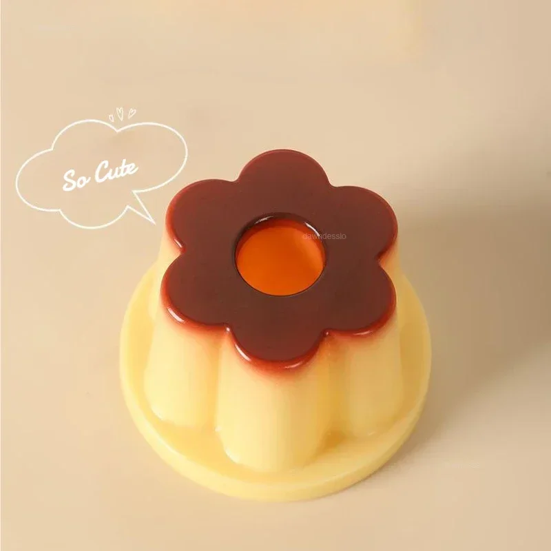 Cute Cartoon Pudding Jelly Pen Holder – Creative Desktop Ornament and Storage Stand