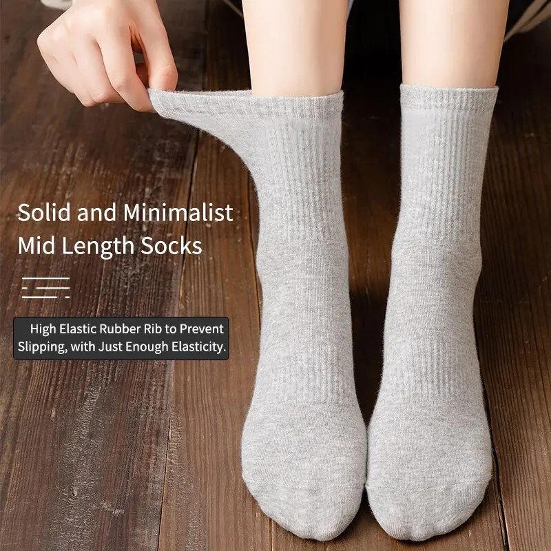 6 Pairs of Women Is Large Size Four Seasons Solid Color Simple Comfortable Fashion Trendy Mid-tube Sport Socks 3