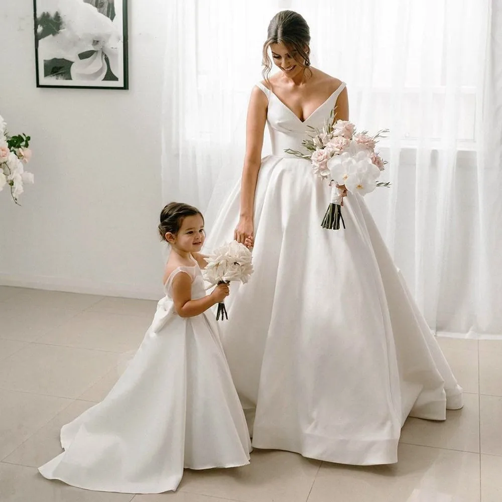 Simple Child Flower Girl Dresses for Weddings Satin A-line Tulle Bow Long Bridesmaid Pageant Robe First Communion Gown
