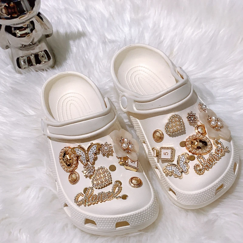 Shoe Charms for Crocs DIY Diamond Pearl Chain Gemstone Decoration Buckle for Croc Shoe Charm Accessories Kids Party Girls Gift