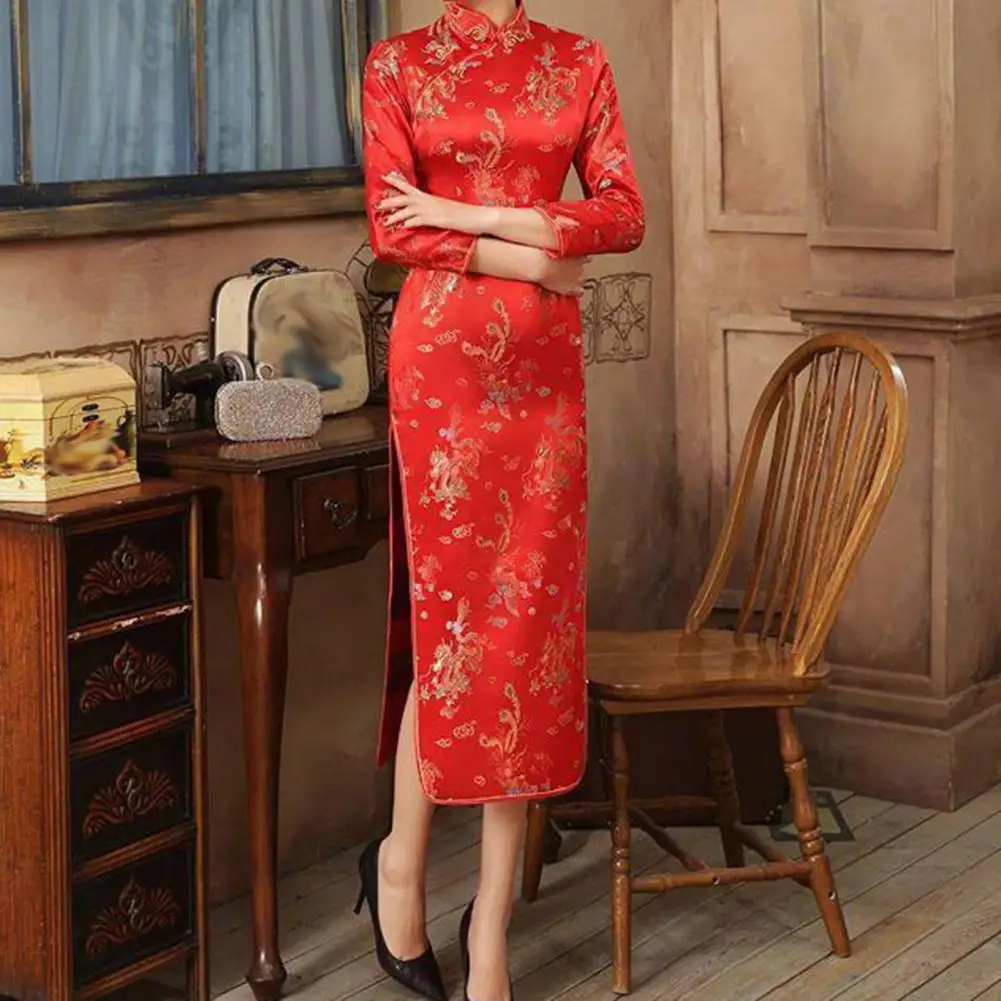 

Polyester Cheongsam Dress Classic Chinese Style Women's Cheongsam Dresses for Weddings Parties Elegant High Slits Long Fork