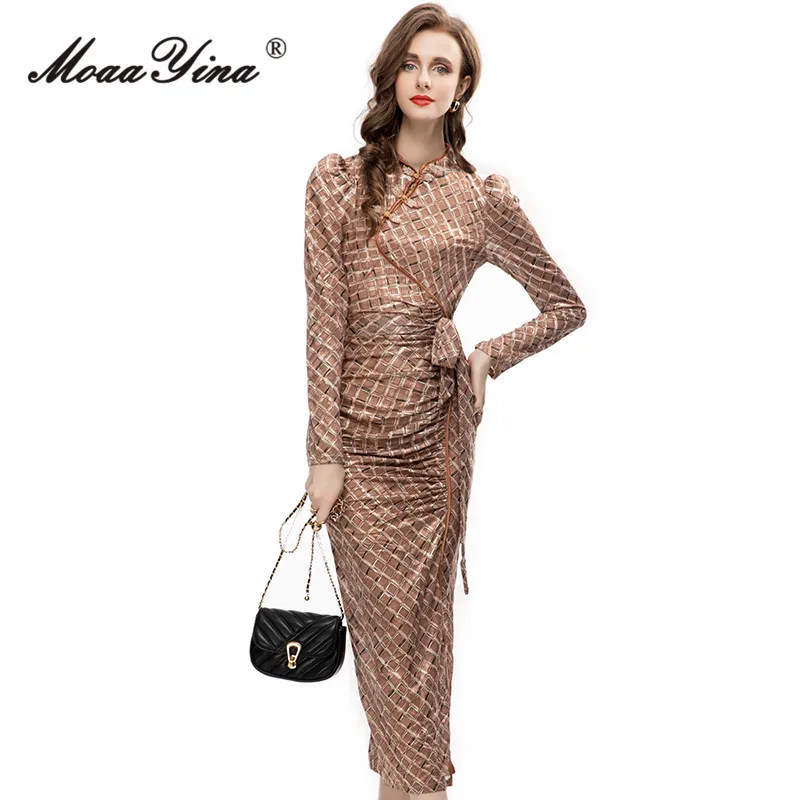 

MoaaYina летнее модное подиумное винтажное платье с принтом, в клетку для женщин с воротником-стойкой и пуговицами, узкое длинное платье с разрезом для ягодиц