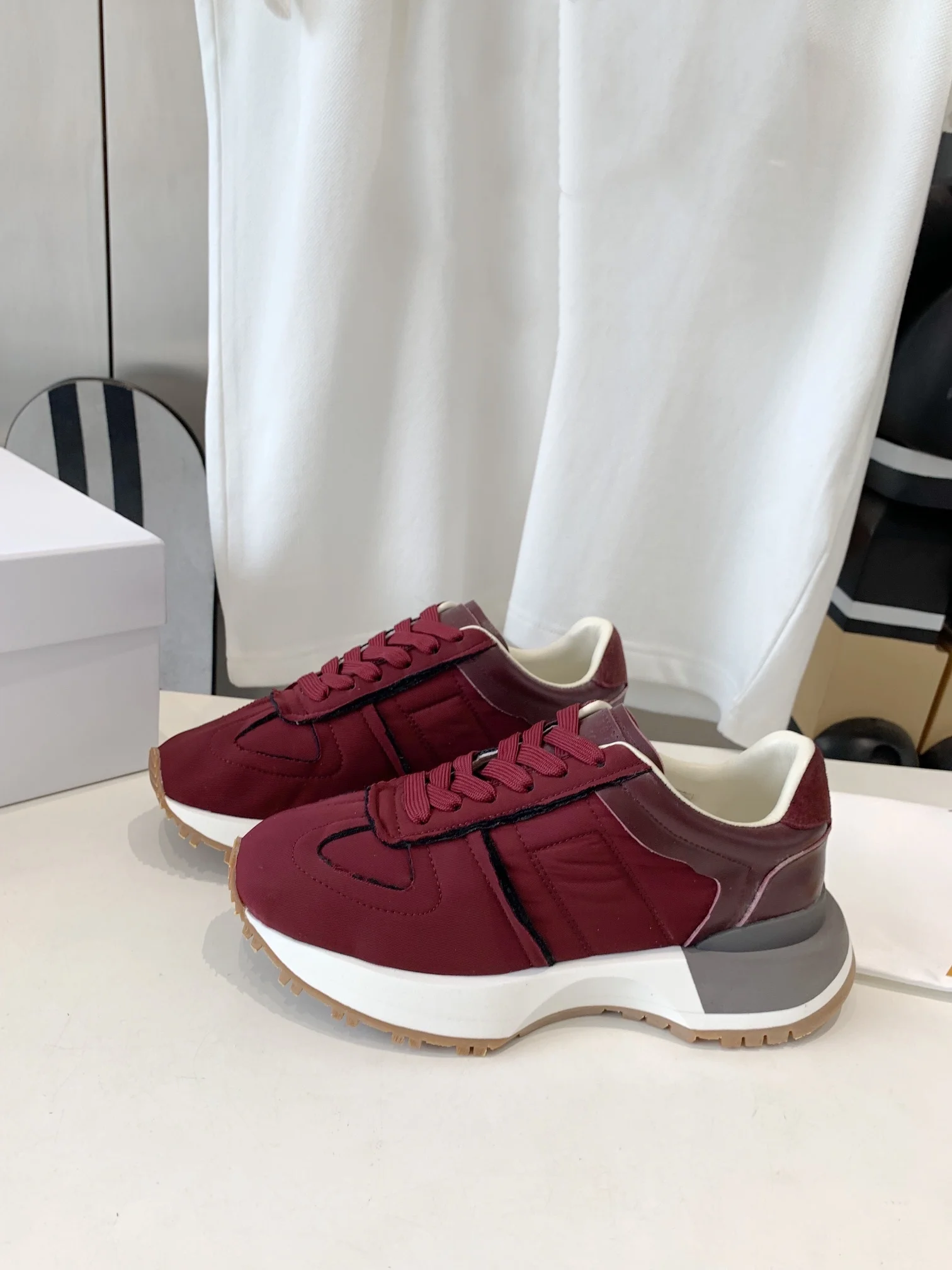 Versatile men's and women's sports shoes, casual thick soled dad shoes, height increasing running shoes for both men and women