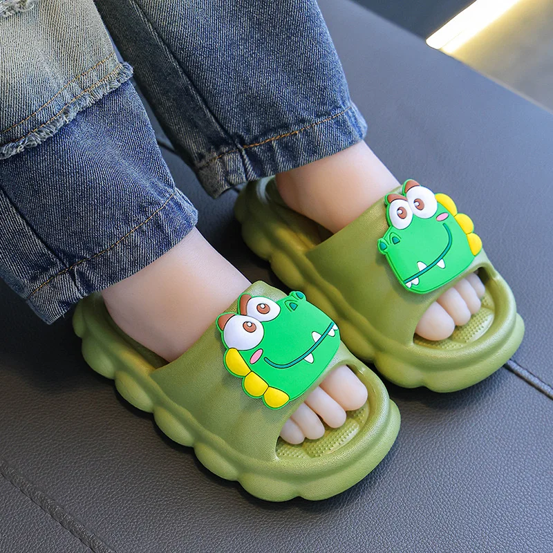 

2024 831411 New Fashion Boys and Girls Green Home Shoes Outdoor Brand