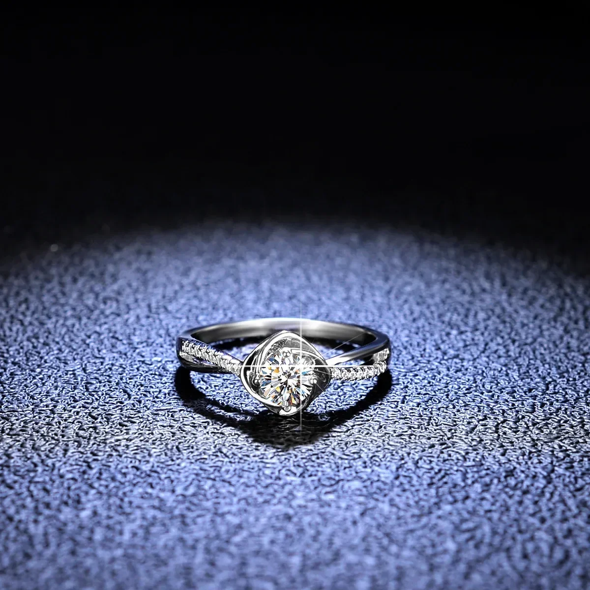 Luxury Real 18K White Gold Ring With Certificete VVS 0.5 Ct D Color Moissanite Diamond Rings for Women Engagement Wedding Band