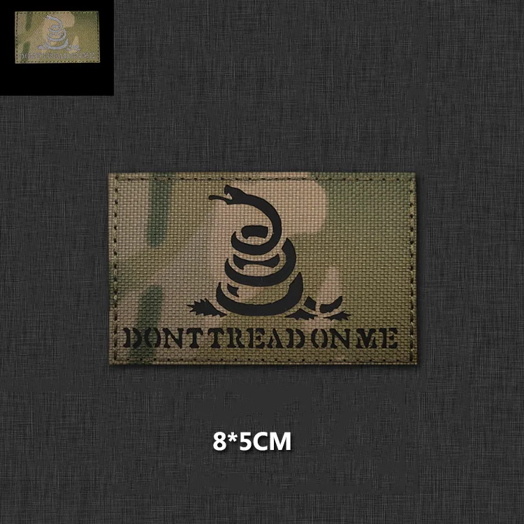 Confezione da 2 adesivi riflettenti a raggi infrarossi Don't Tread On Me Snake Patch – Milltary Tactical ricamati Morale Badages Appliques – Patch di fissaggio con gancio e anello (Coyote Tan