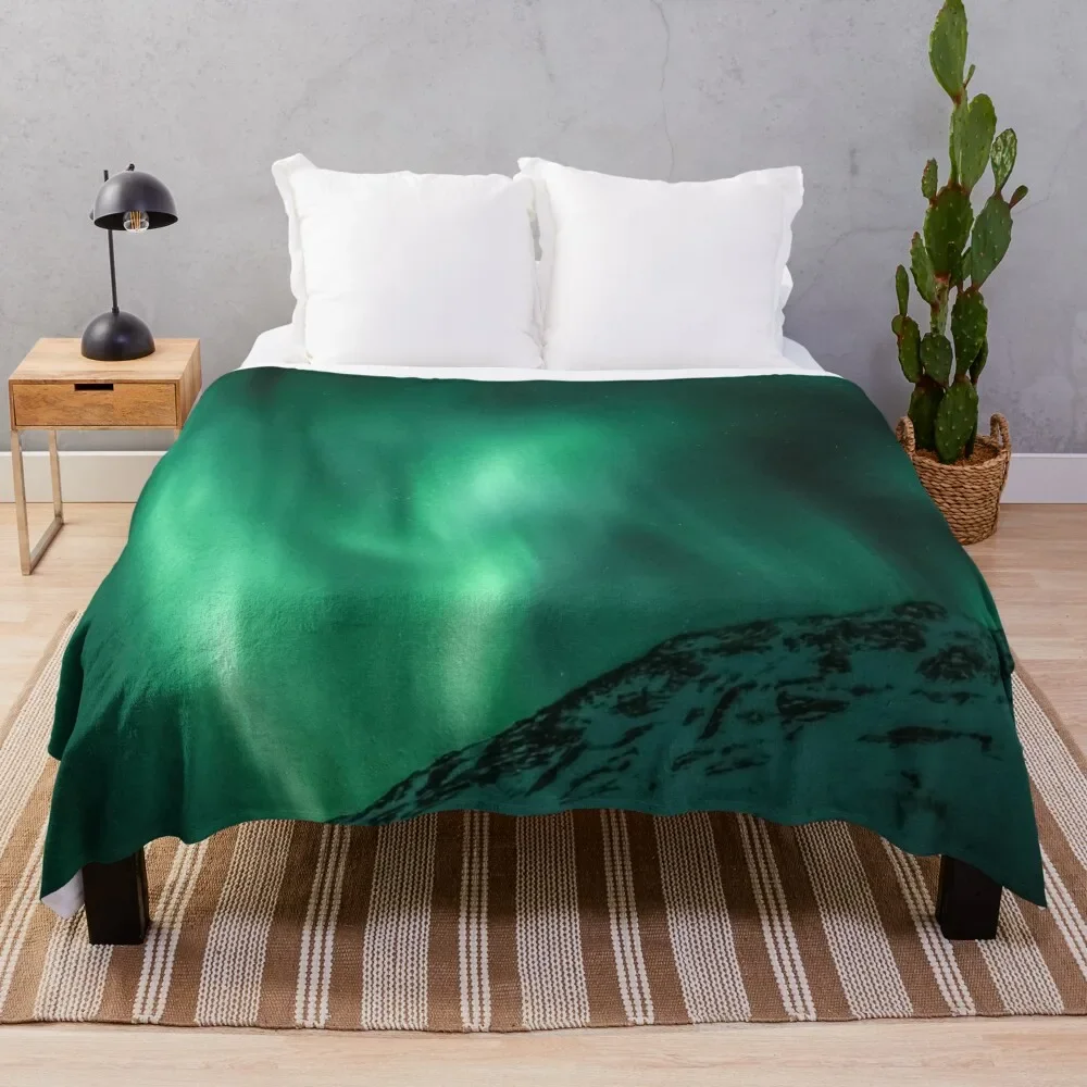 

Iceland Northern Lights Mountain with Snow Throw Blanket Travel sofa bed Blankets