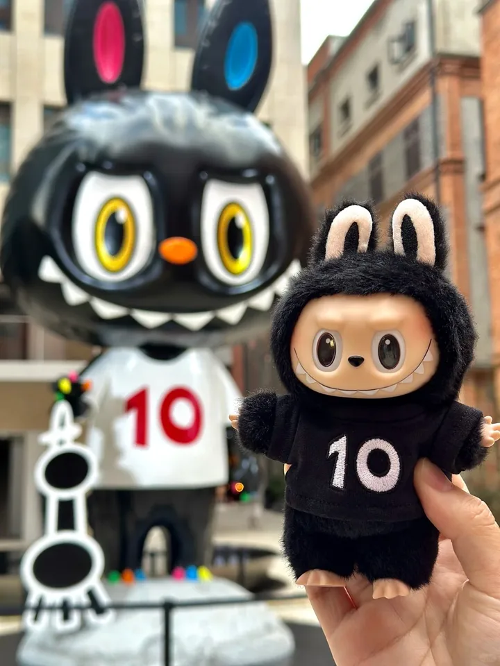 POPMART Labubu 10th Anniversary Limited Edition Mini ZIMOMO Ton