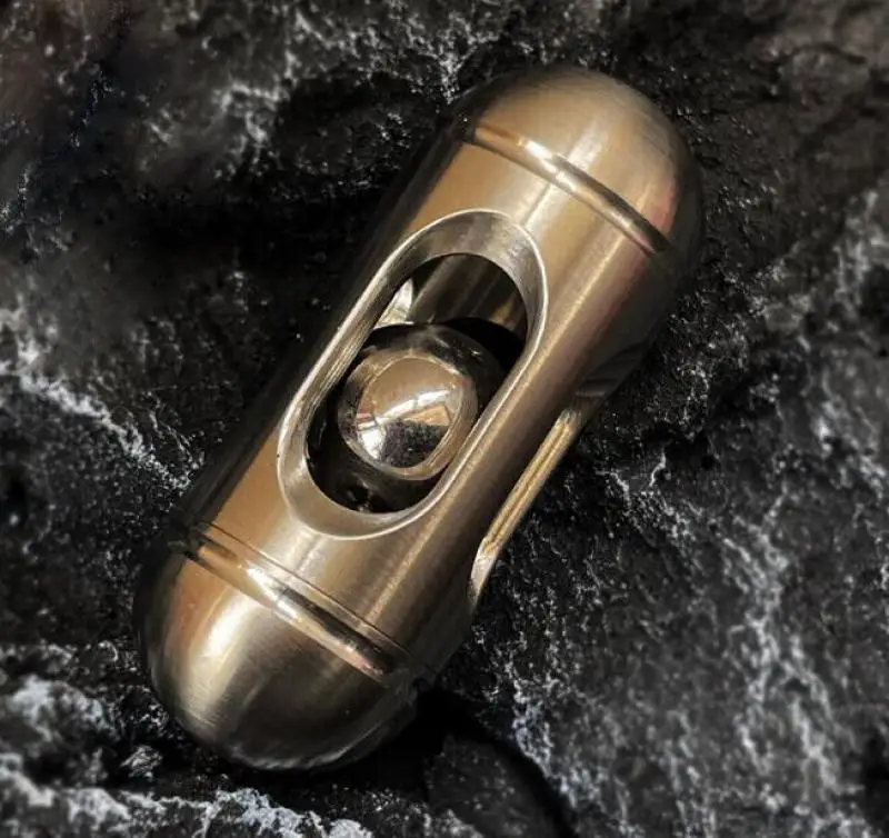 

Новинка, декомпрессионная игрушка из нержавеющей стали, металлическая игрушка для повседневного использования, скучные игрушки, игрушечный инструмент для взрослых, трехфиджет, скучающая игрушка для повседневного использования