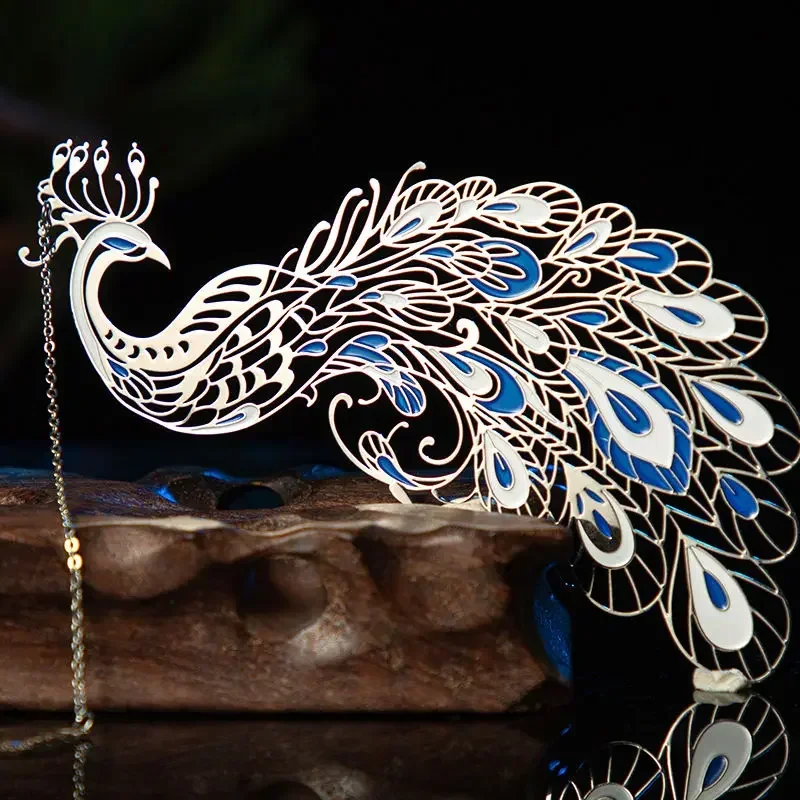 

Exquisite Vintage Cutout Classic Bookmark Cute Metal Student Creative Teacher's Day Gift