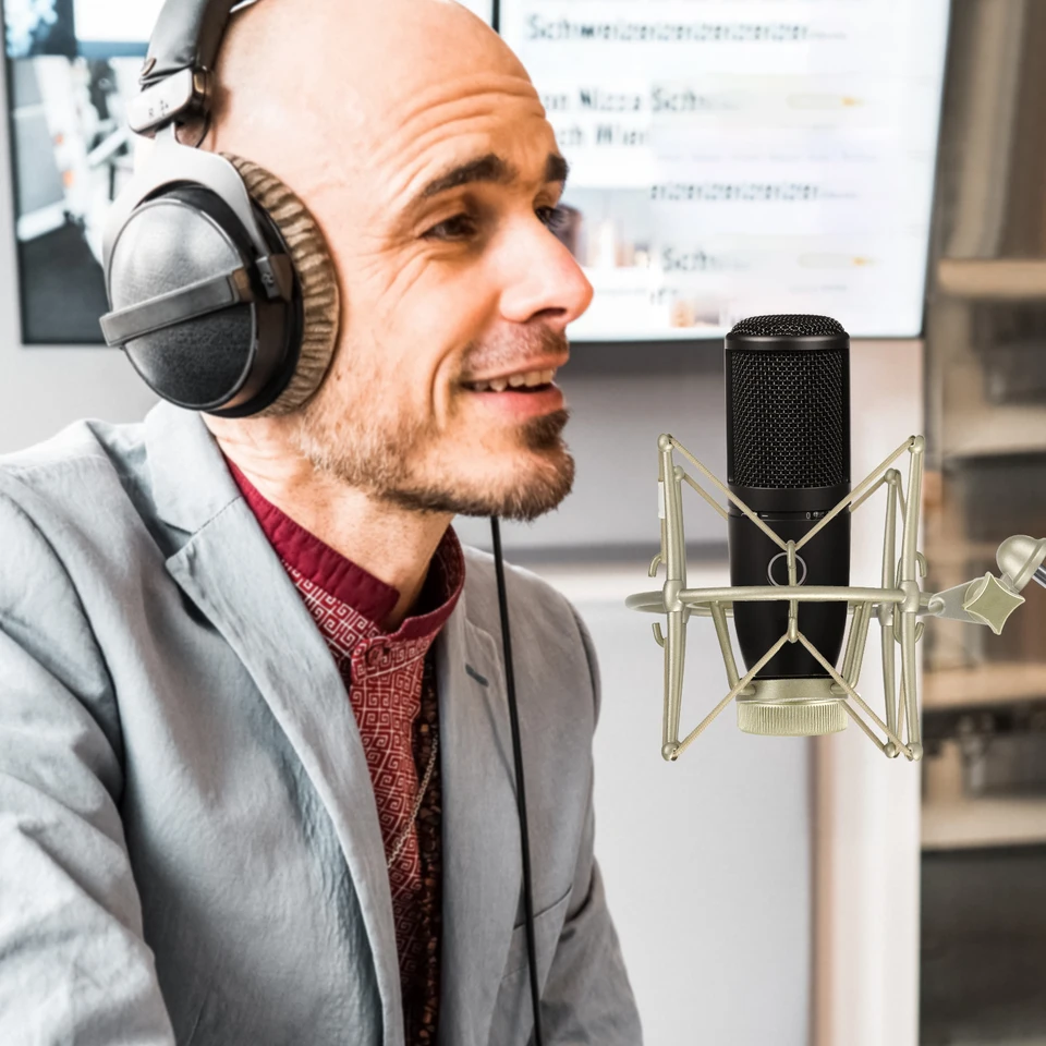 Geekria for Creators マイクショックマウント AKG P120、P220