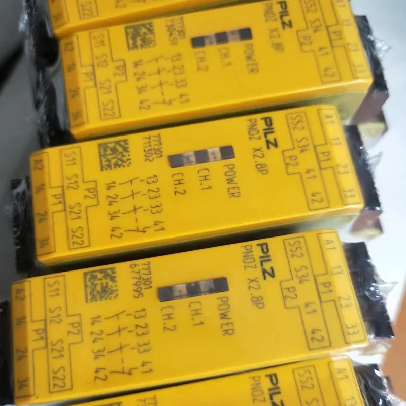 New Original Pilz 751105 Safety Relay PNOZ s5 C 24VDC 2 n/o 2 n/o t