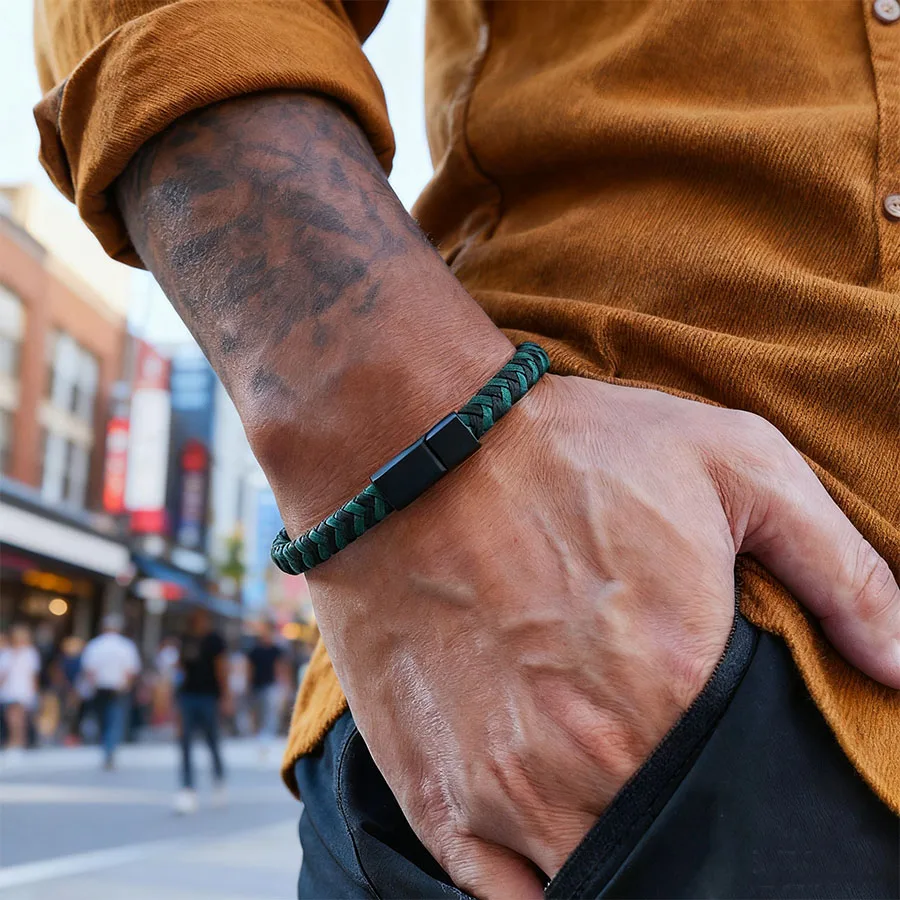 Handwoven Magnetic Buckle PU Leather Men's Bracelet - Adventure Riding Collection