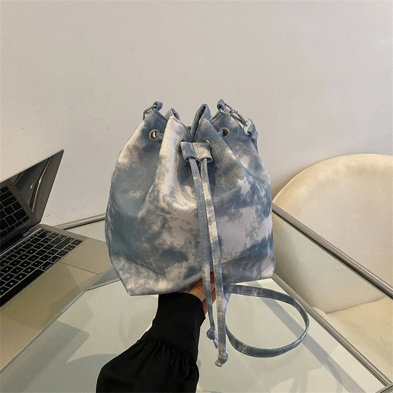 Canvas Lazy Handbag Fresh Stained Small Shoulder Bag Autumn/Winter New Single Shoulder Crossbody Bag Bucket Shoulder Bag