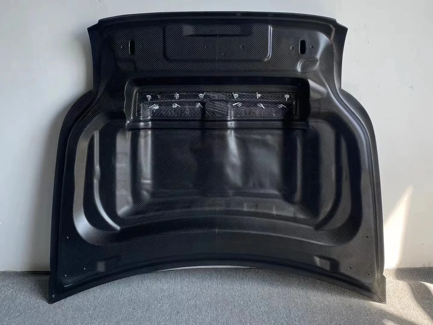 High Quality Real Carbon Fiber Dry Hood For KN Style Land Rover Defender 90 110 Engine Body Kit Accessories
