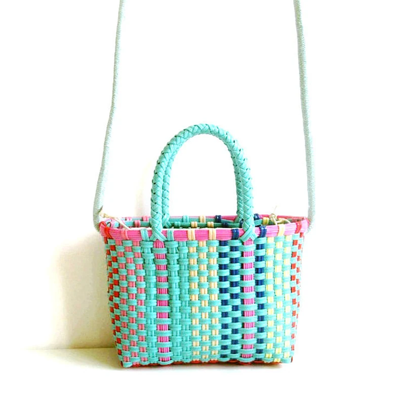 Colourful woven shoulder handbag with strap, ideal for casual daily use or outings – includes free shipping in Singapore.